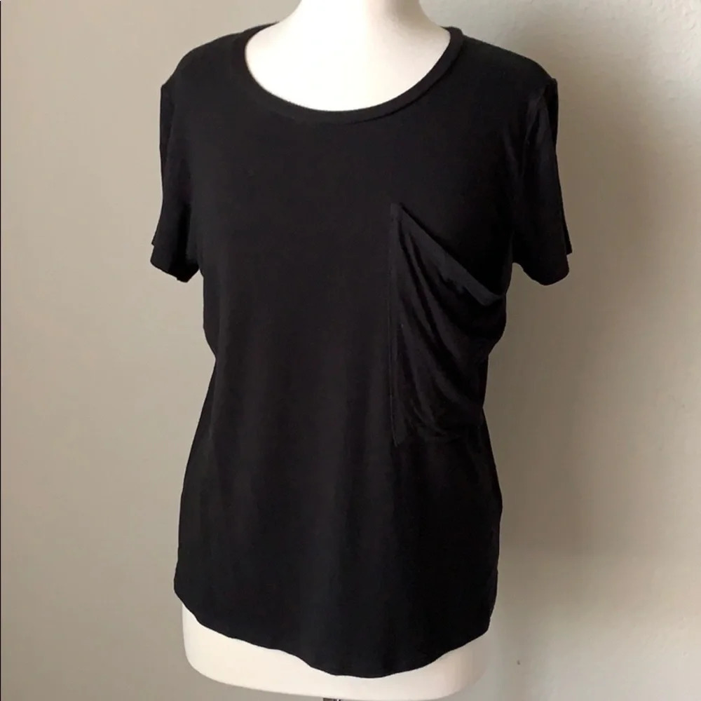 EMMAS CLOSET black pocket tee